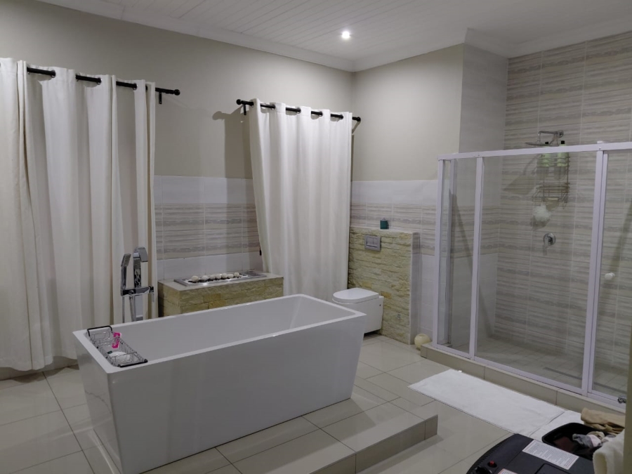 8 Bedroom Property for Sale in Groenkloof Gauteng