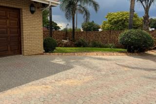 4 Bedroom Property for Sale in Freeway Park Gauteng