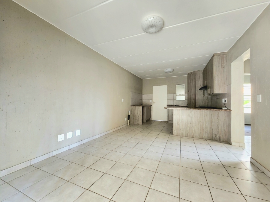 2 Bedroom Property for Sale in Wilgeheuwel Gauteng
