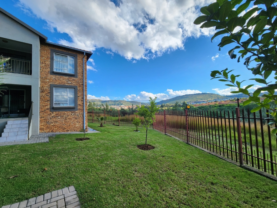 2 Bedroom Property for Sale in Wilgeheuwel Gauteng
