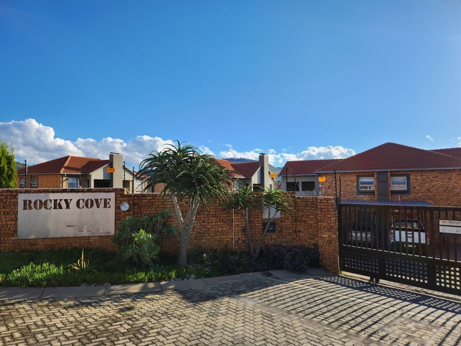 2 Bedroom Property for Sale in Wilgeheuwel Gauteng
