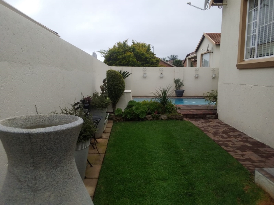 3 Bedroom Property for Sale in Amorosa Gauteng