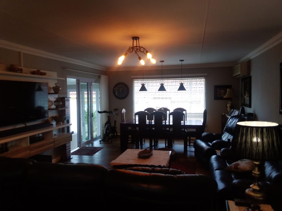 3 Bedroom Property for Sale in Amorosa Gauteng