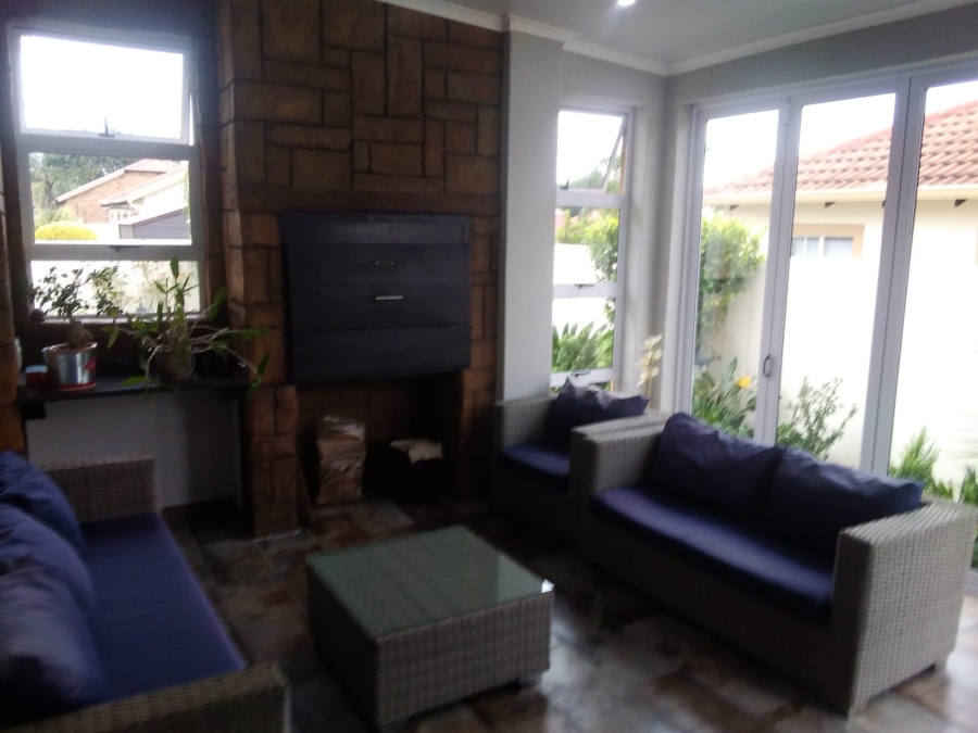 3 Bedroom Property for Sale in Amorosa Gauteng