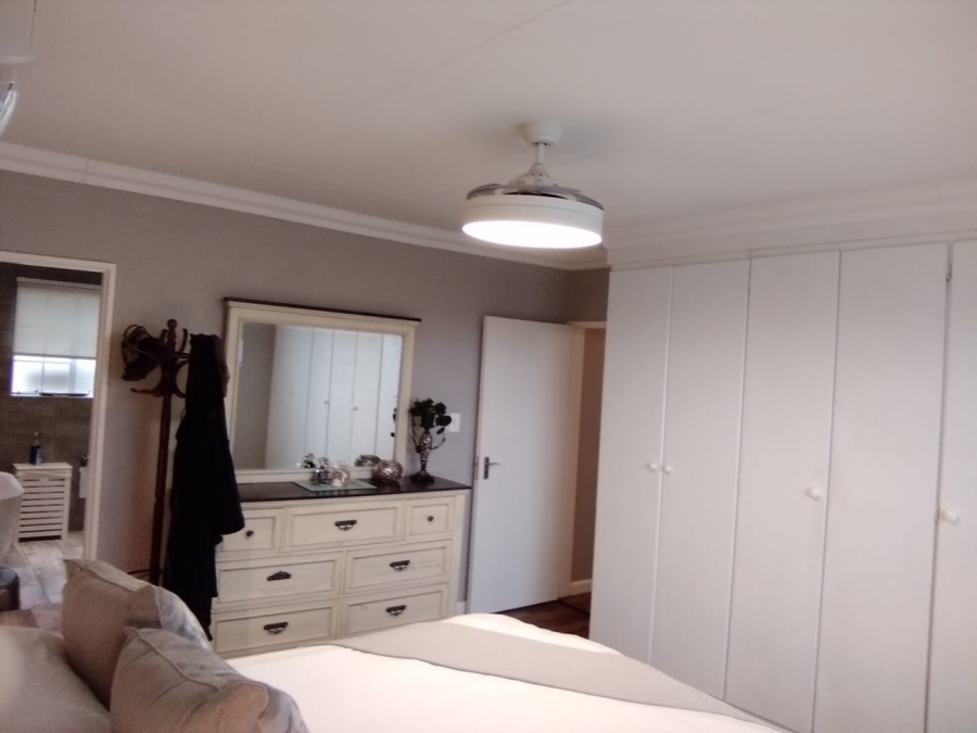 3 Bedroom Property for Sale in Amorosa Gauteng