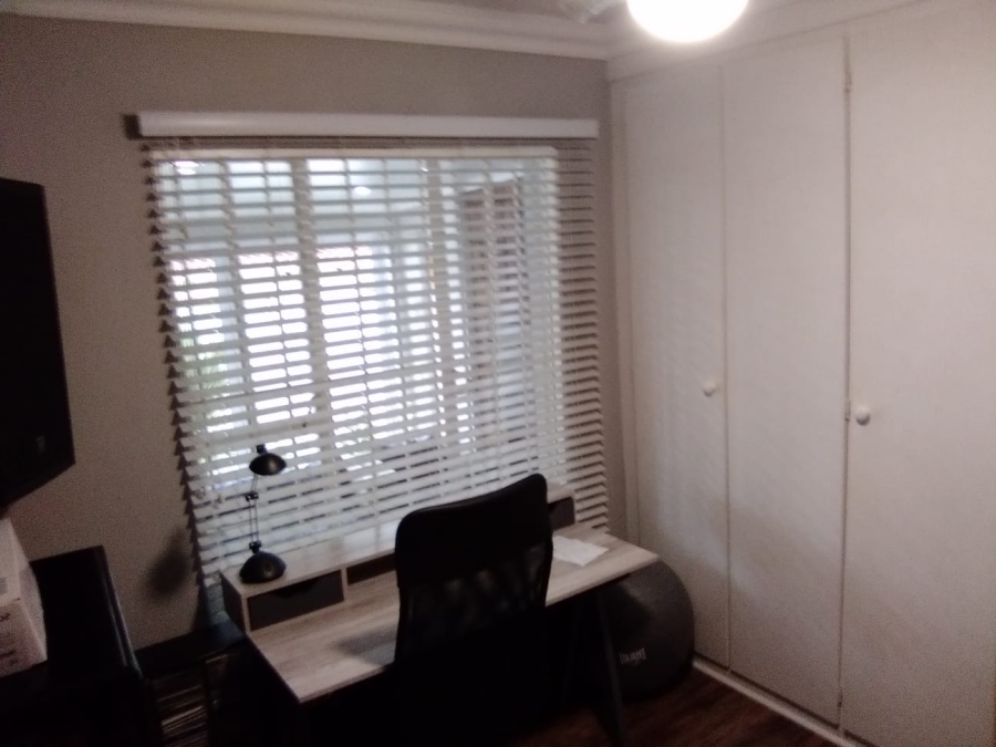 3 Bedroom Property for Sale in Amorosa Gauteng
