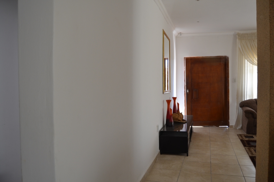 3 Bedroom Property for Sale in Toekomsrus Gauteng