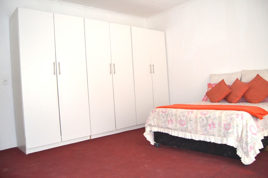 3 Bedroom Property for Sale in Toekomsrus Gauteng