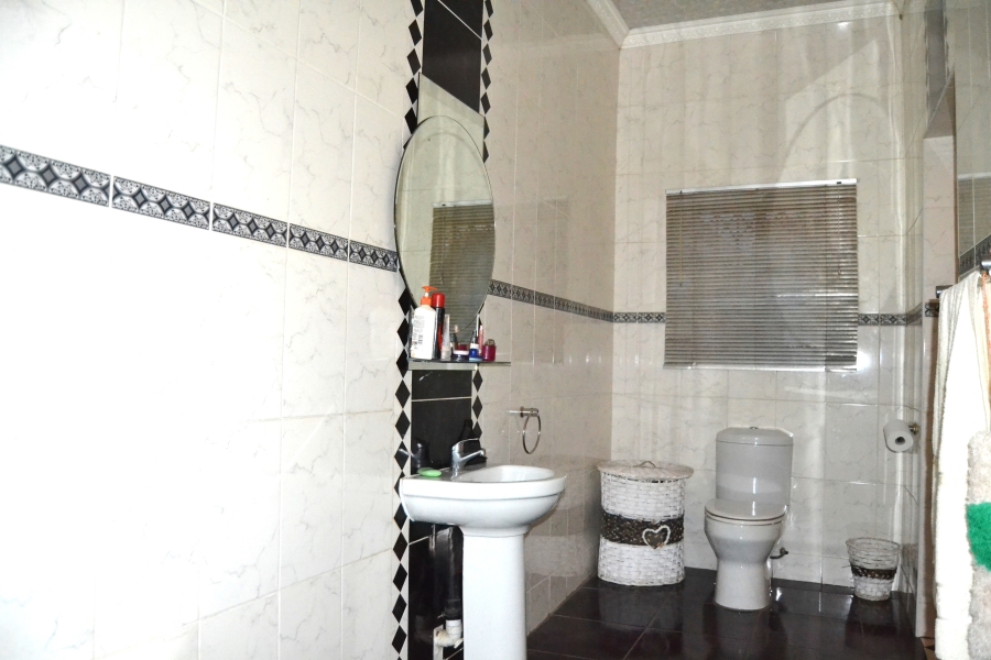 3 Bedroom Property for Sale in Toekomsrus Gauteng
