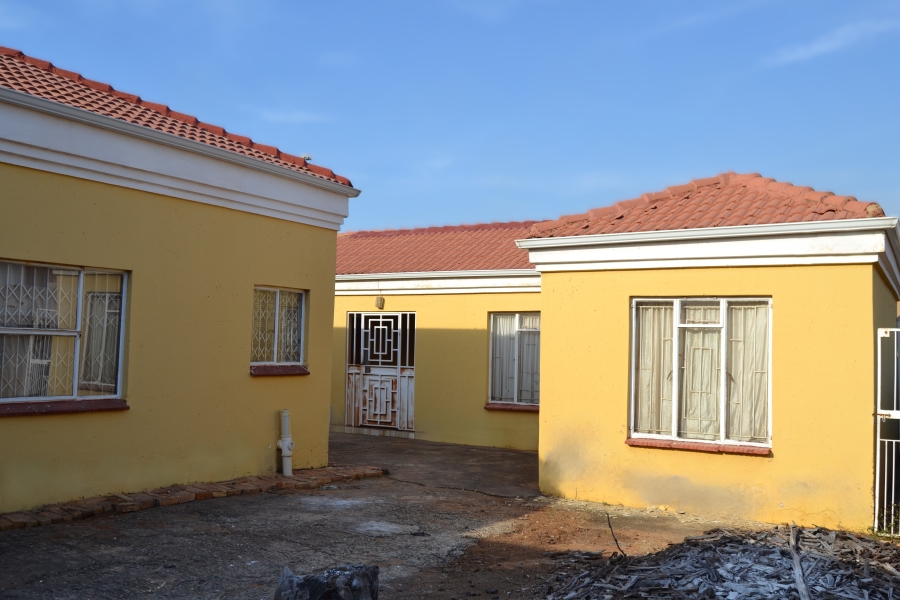 3 Bedroom Property for Sale in Toekomsrus Gauteng