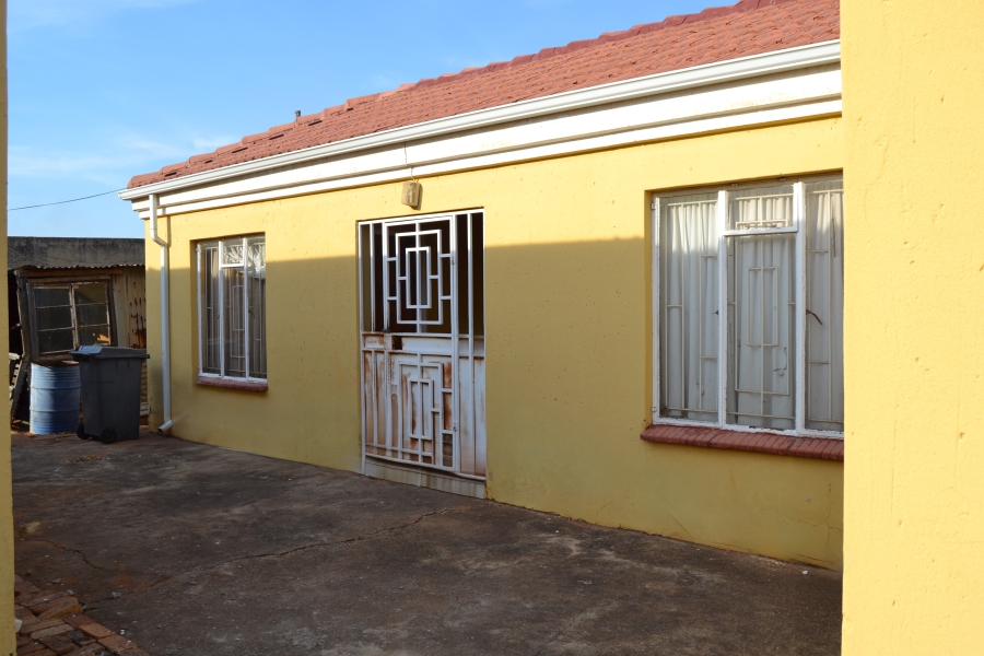 3 Bedroom Property for Sale in Toekomsrus Gauteng
