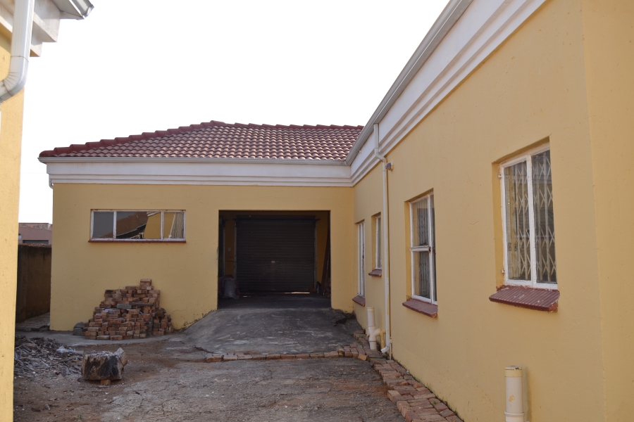 3 Bedroom Property for Sale in Toekomsrus Gauteng