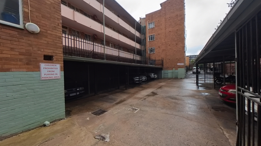 1 Bedroom Property for Sale in Sunnyside Gauteng