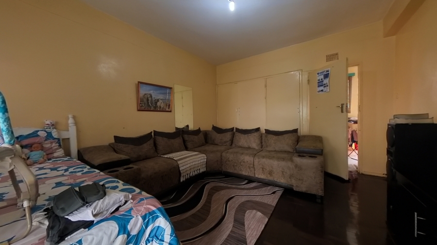 1 Bedroom Property for Sale in Sunnyside Gauteng