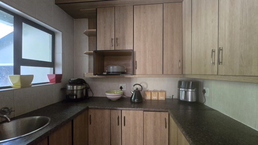 3 Bedroom Property for Sale in Garsfontein Gauteng