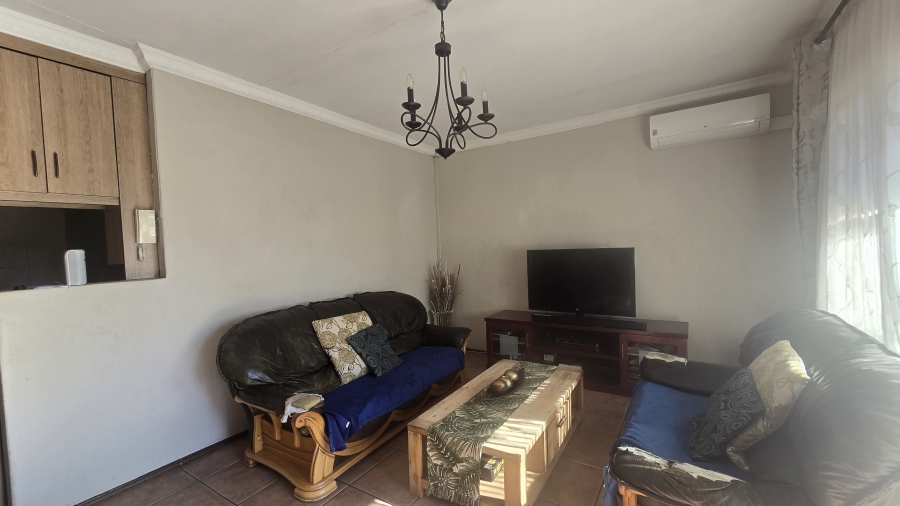 3 Bedroom Property for Sale in Garsfontein Gauteng
