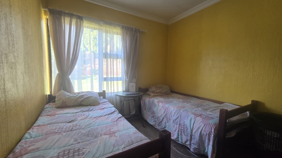 3 Bedroom Property for Sale in Garsfontein Gauteng