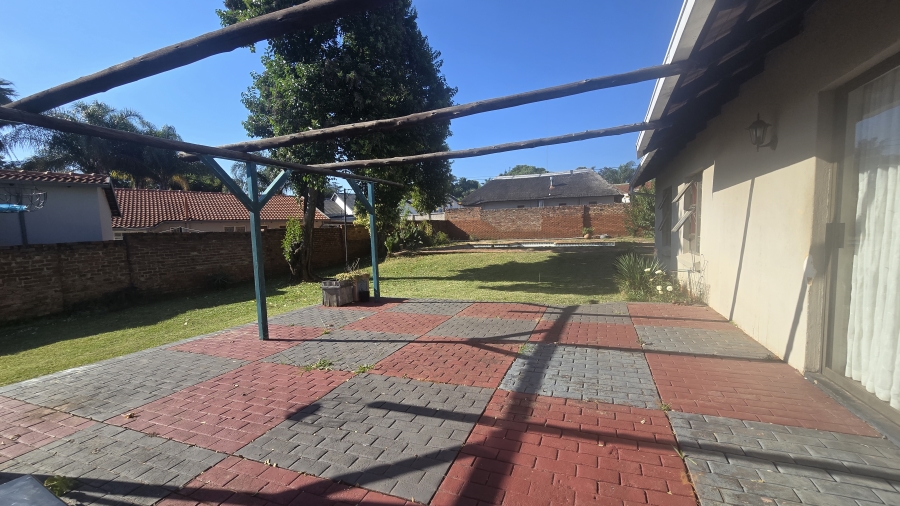3 Bedroom Property for Sale in Garsfontein Gauteng