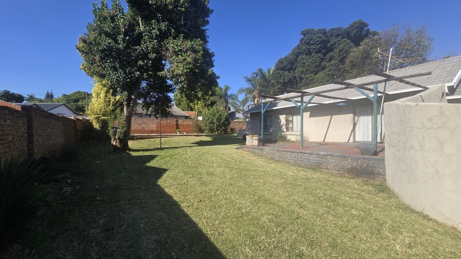 3 Bedroom Property for Sale in Garsfontein Gauteng