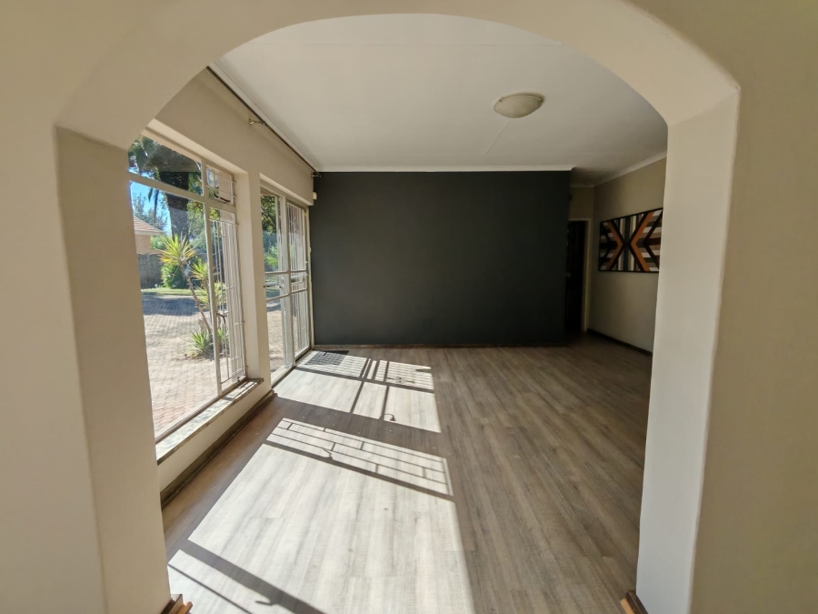 4 Bedroom Property for Sale in Three Rivers East Gauteng