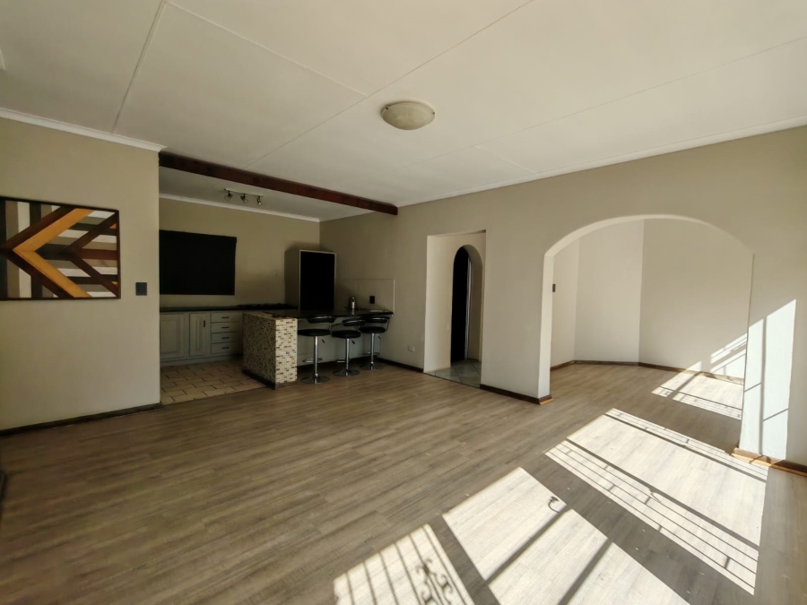 4 Bedroom Property for Sale in Three Rivers East Gauteng