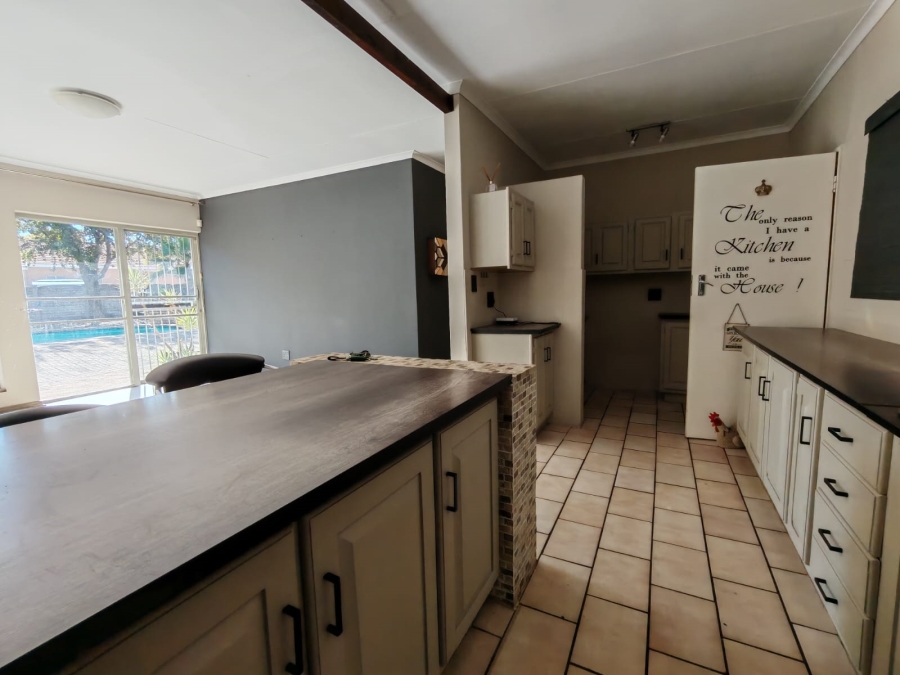 4 Bedroom Property for Sale in Three Rivers East Gauteng