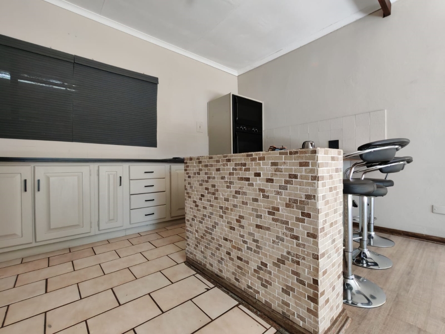 4 Bedroom Property for Sale in Three Rivers East Gauteng