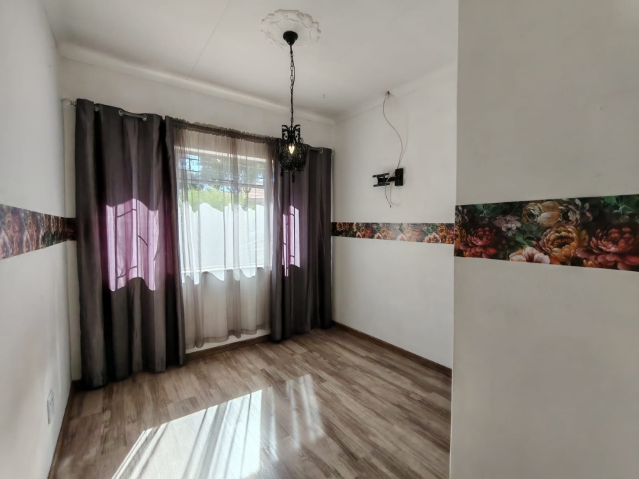 4 Bedroom Property for Sale in Three Rivers East Gauteng