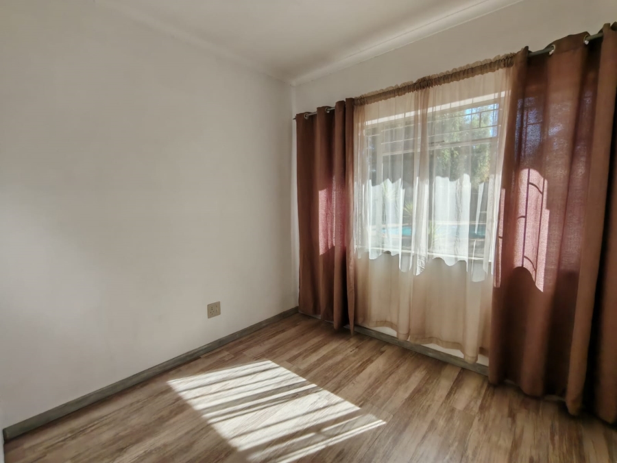 4 Bedroom Property for Sale in Three Rivers East Gauteng