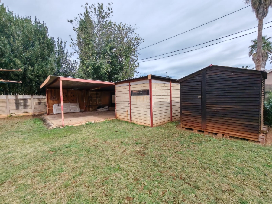 3 Bedroom Property for Sale in Risiville Gauteng