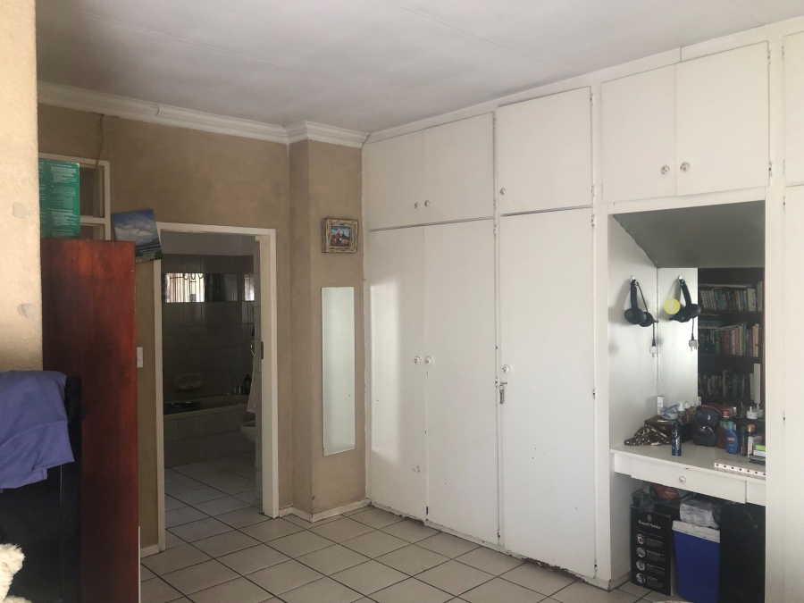 4 Bedroom Property for Sale in Sunninghill Gauteng