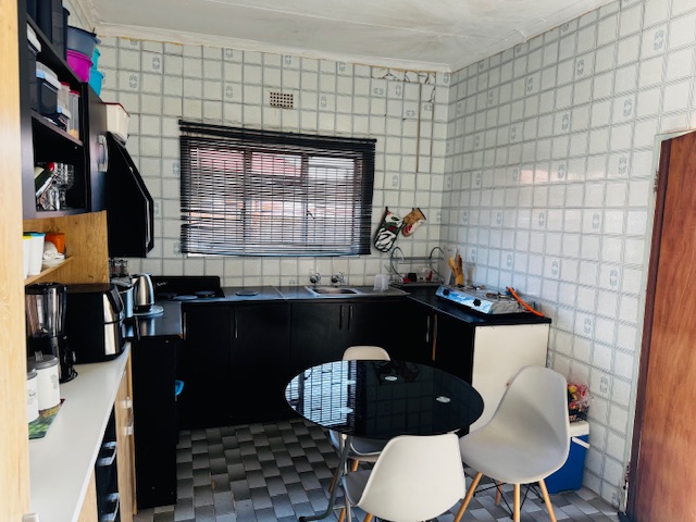 2 Bedroom Property for Sale in Kenilworth Gauteng