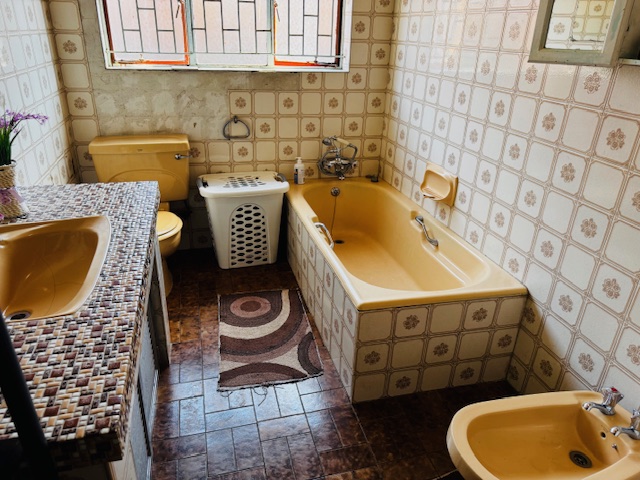 2 Bedroom Property for Sale in Kenilworth Gauteng
