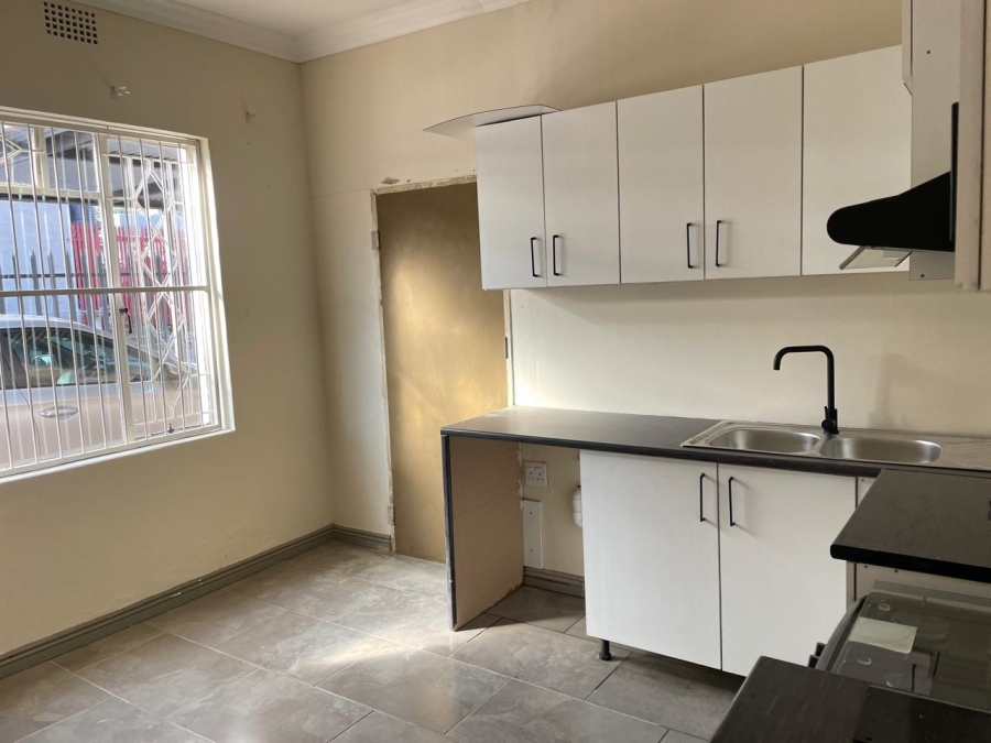 To Let 2 Bedroom Property for Rent in Delarey Gauteng