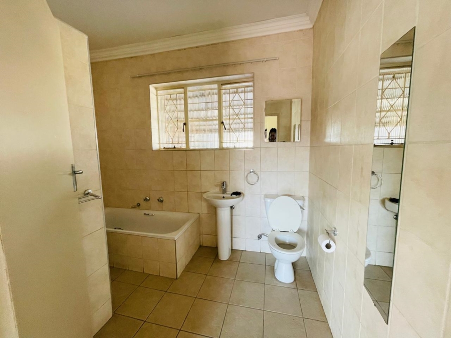 To Let 2 Bedroom Property for Rent in Delarey Gauteng