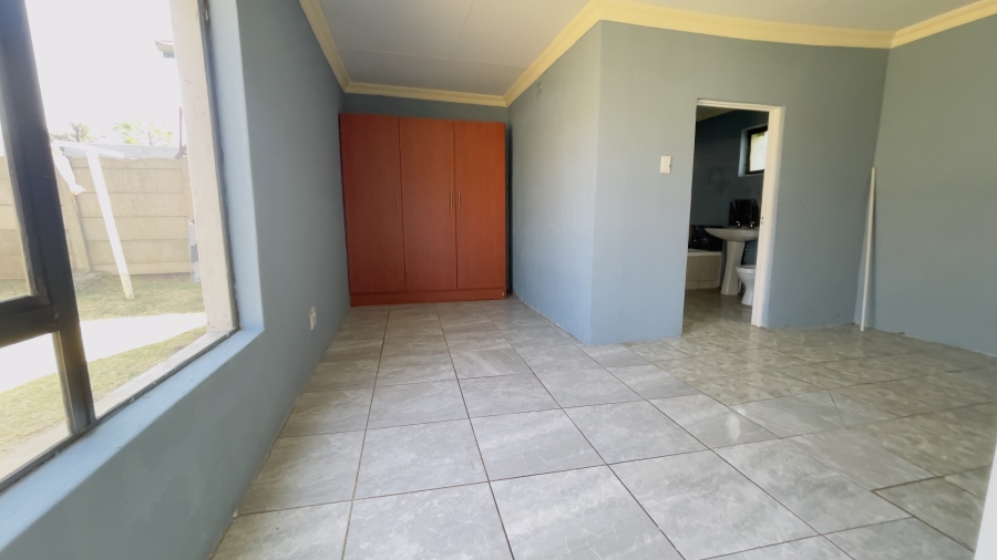 To Let 2 Bedroom Property for Rent in Delarey Gauteng