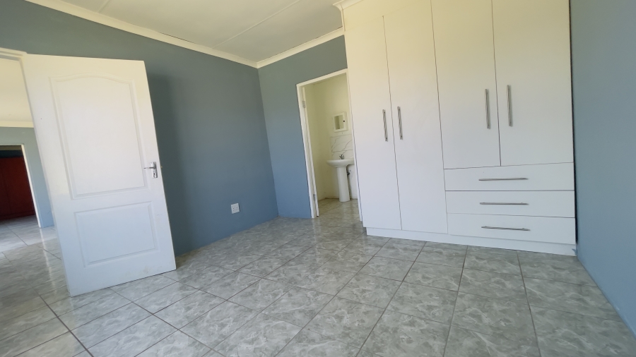 To Let 2 Bedroom Property for Rent in Delarey Gauteng