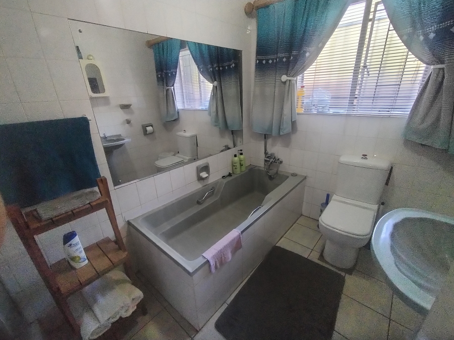 3 Bedroom Property for Sale in Florauna Gauteng