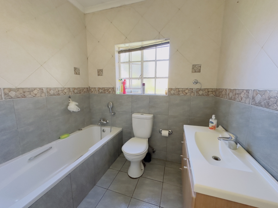 3 Bedroom Property for Sale in Verwoerdpark Gauteng