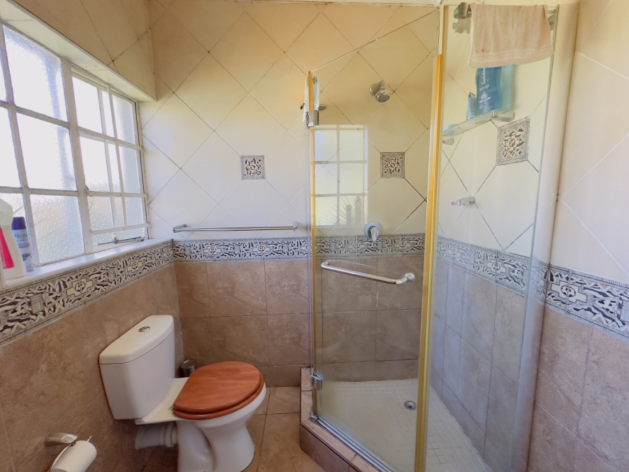 3 Bedroom Property for Sale in Verwoerdpark Gauteng