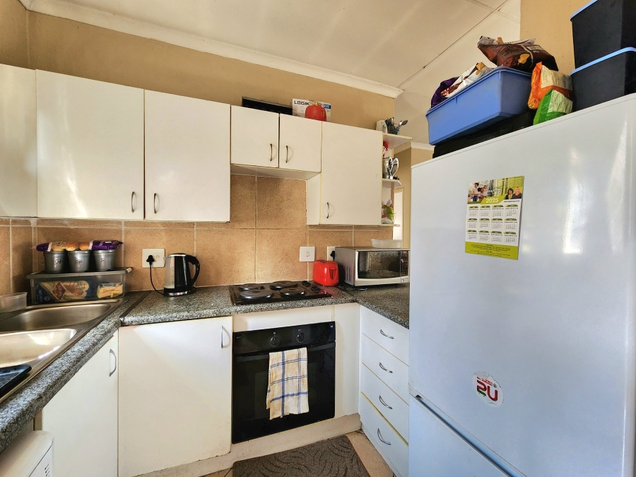 2 Bedroom Property for Sale in Wilgeheuwel Gauteng