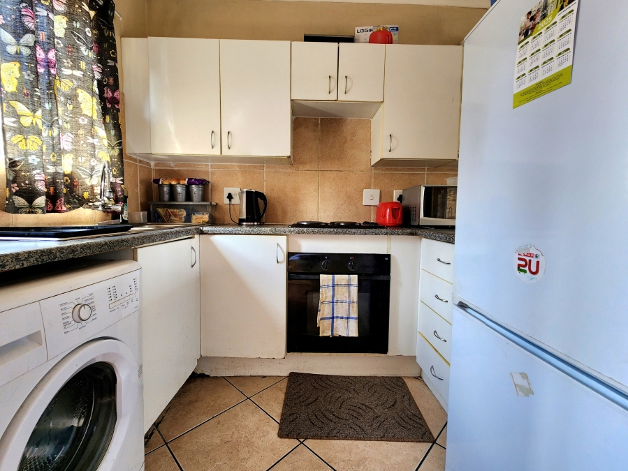 2 Bedroom Property for Sale in Wilgeheuwel Gauteng