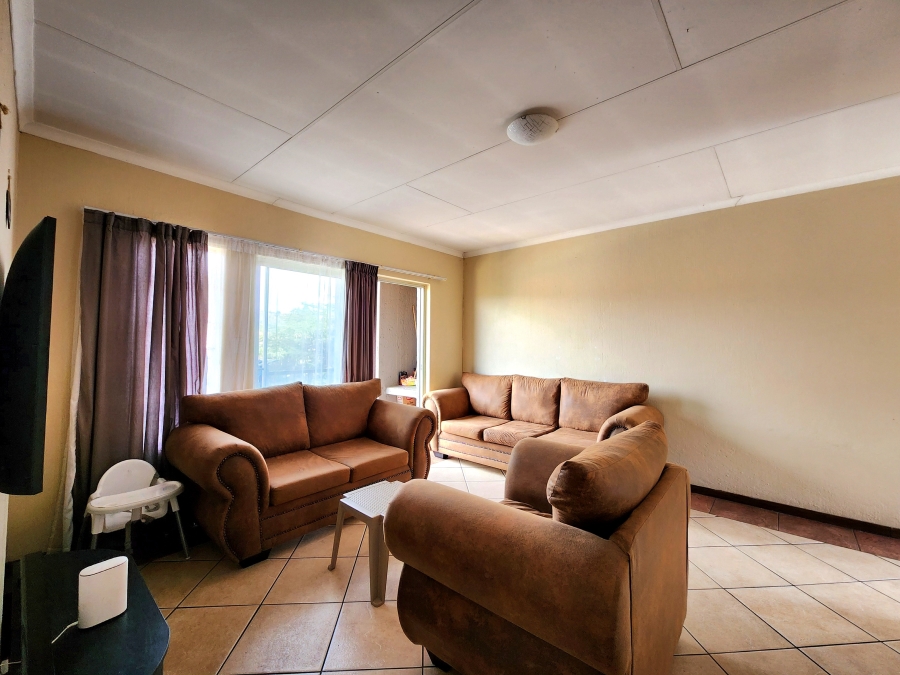 2 Bedroom Property for Sale in Wilgeheuwel Gauteng