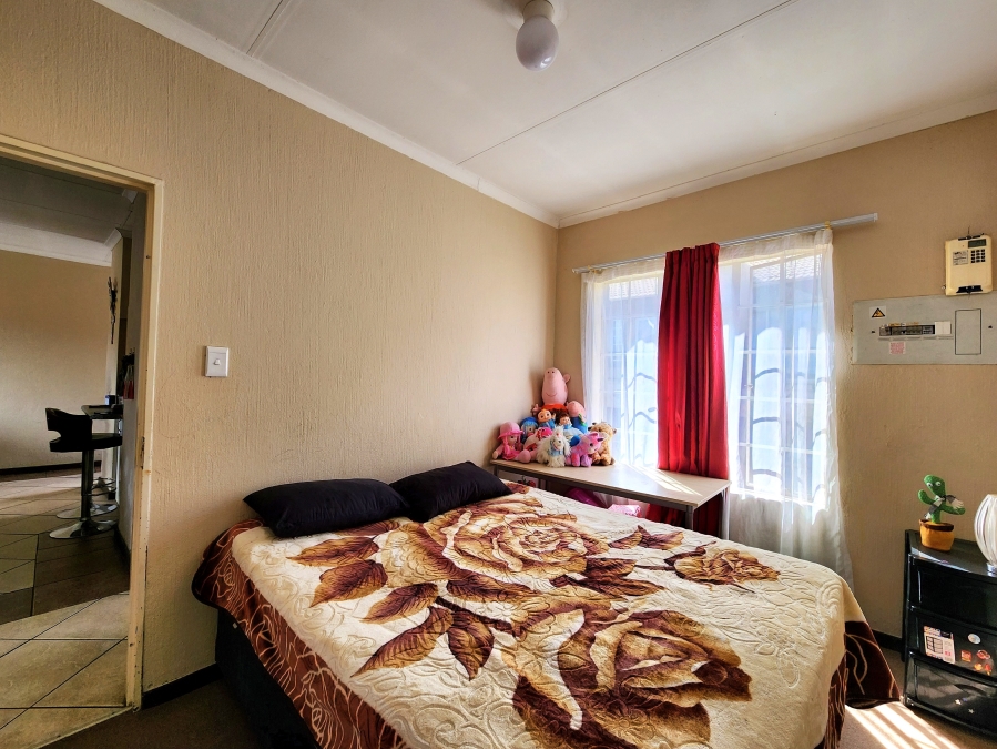 2 Bedroom Property for Sale in Wilgeheuwel Gauteng