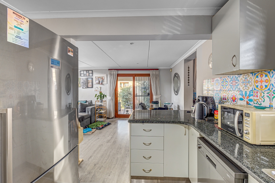 3 Bedroom Property for Sale in Barbeque Downs Gauteng