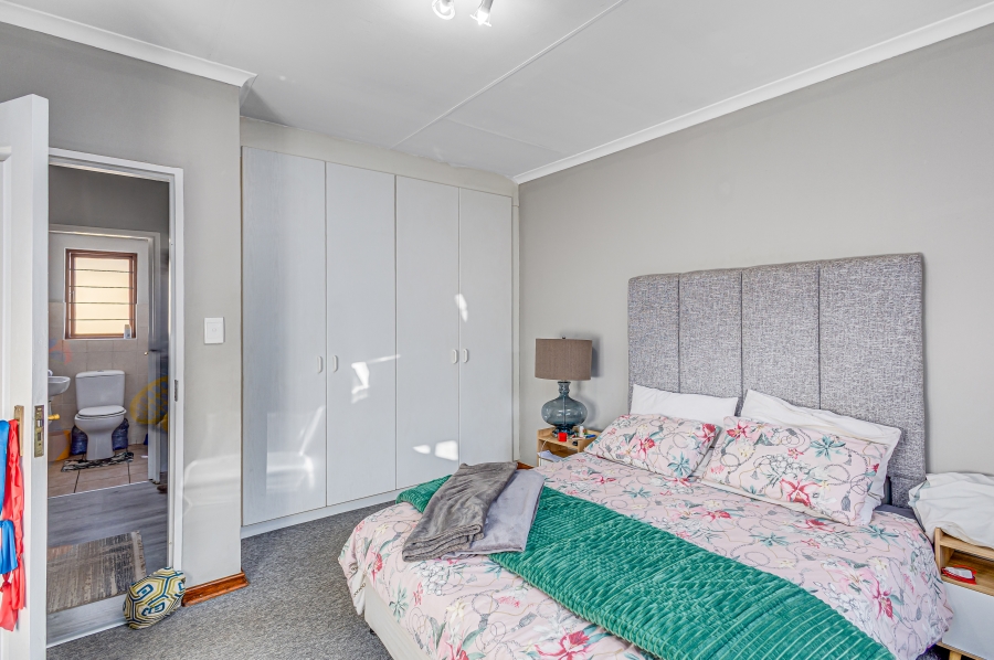 3 Bedroom Property for Sale in Barbeque Downs Gauteng