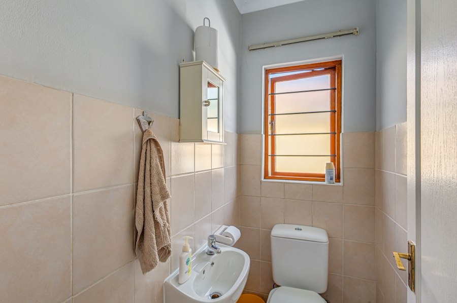 3 Bedroom Property for Sale in Barbeque Downs Gauteng