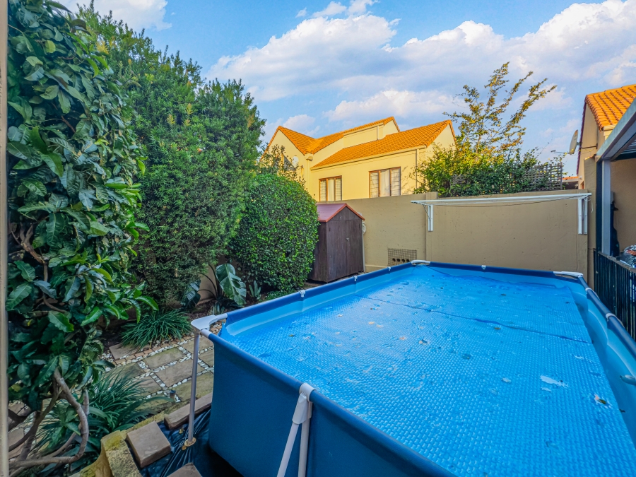 3 Bedroom Property for Sale in Barbeque Downs Gauteng