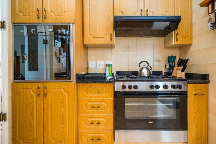 3 Bedroom Property for Sale in Mondeor Gauteng