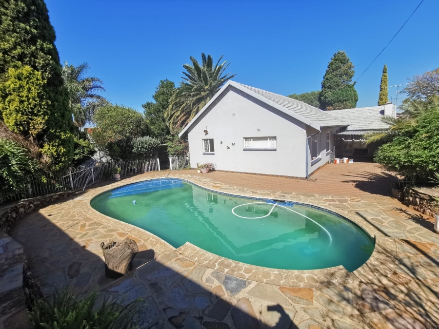 4 Bedroom Property for Sale in South Crest Gauteng